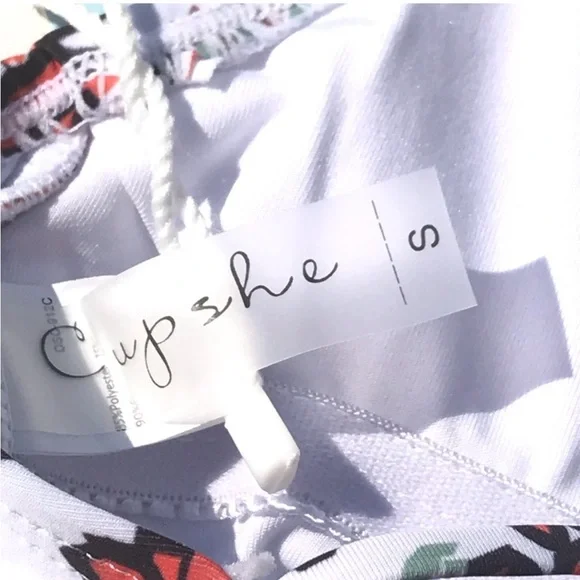 Cupshe Floral Print Swimsuit - Picture 8 of 8